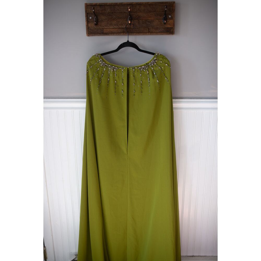 Marchesa Notte Embellished Cape Gown Dress 4 NEW - Picture 5 of 5
